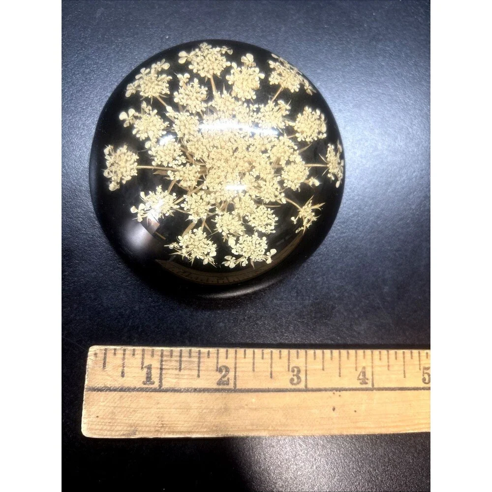 Vintage Resin Babies Breath Flowers Paperweight Round